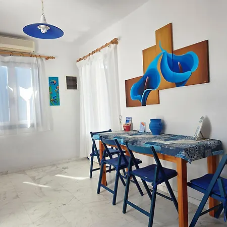 Dolphin Apartment *
