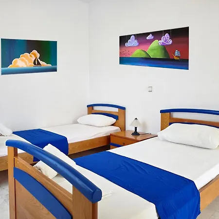 Dolphin Apartman Azólimnosz