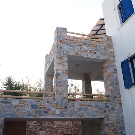 Dolphin Apartment